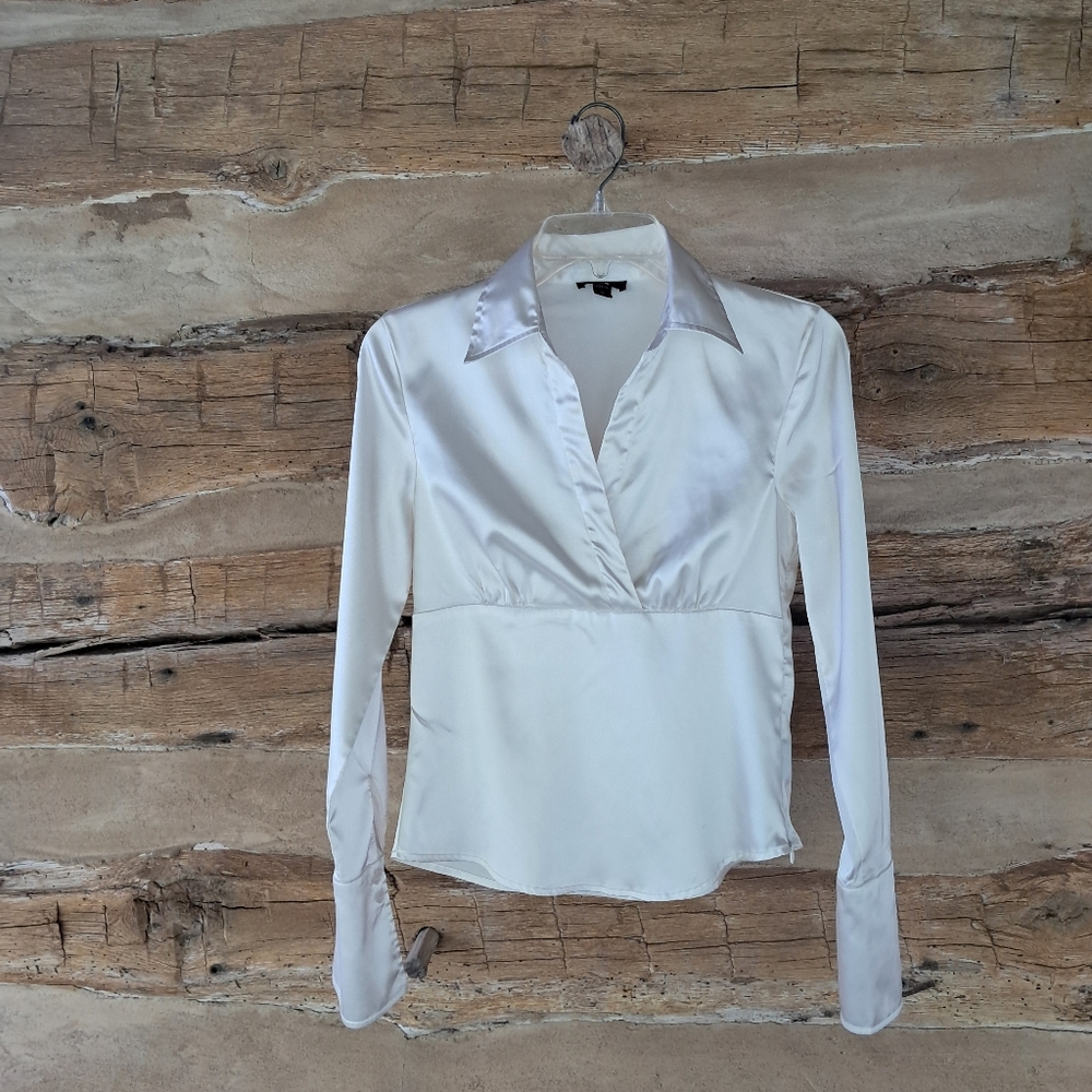 BCX White Satin V-Neck Long Sleeve Blouse